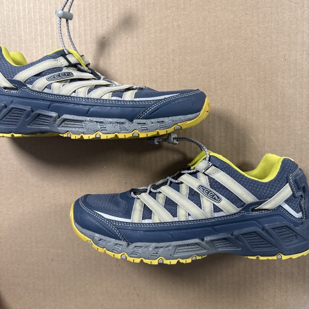 Keen Versatrail Sneakers Mens Shoes 9 Hiking Trail Mesh Bungee Blue